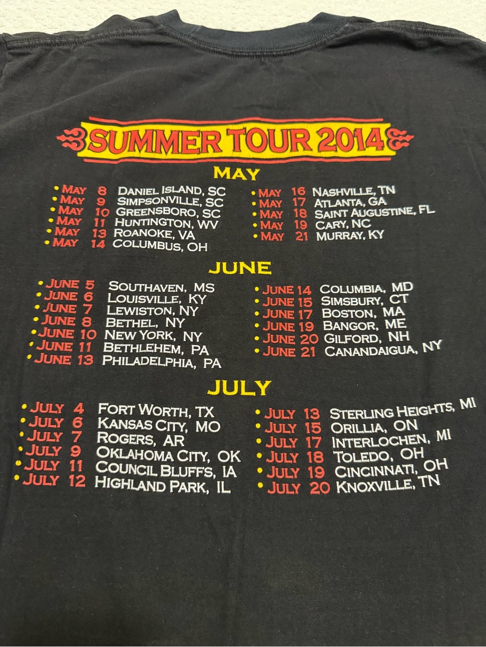 Willie Nelson & Trigger 2014 Summer Tour Black Short Sleeve T-shirt Size M - Picture 6 of 6